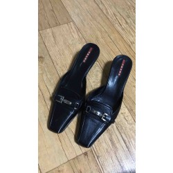 프라다 블랙 가죽 뮬
